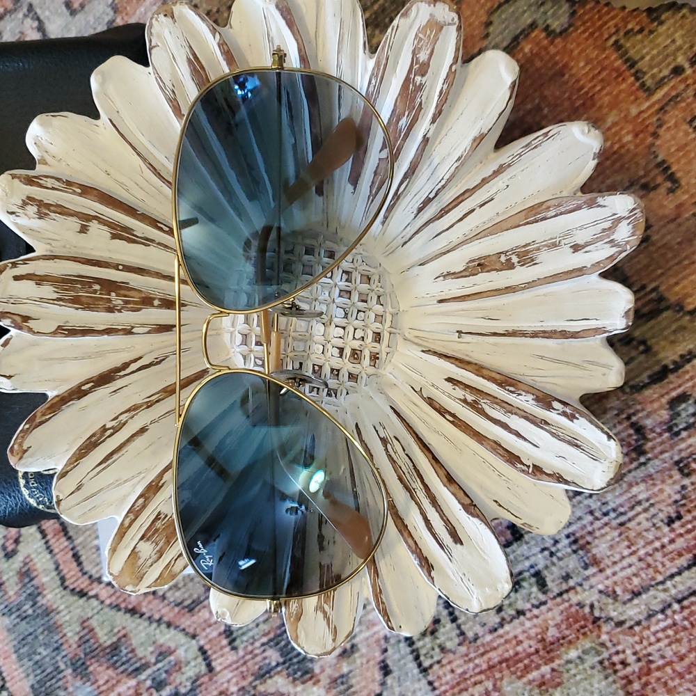Ray-Ban Gold Frame Sunglasses with Blue Lenses Size Large